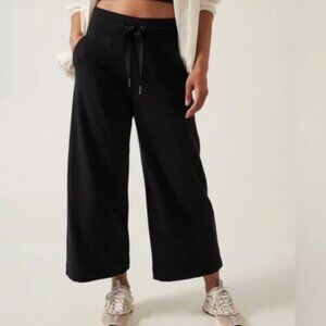 Athleta Balance Wide Leg Crop - Black, Size S